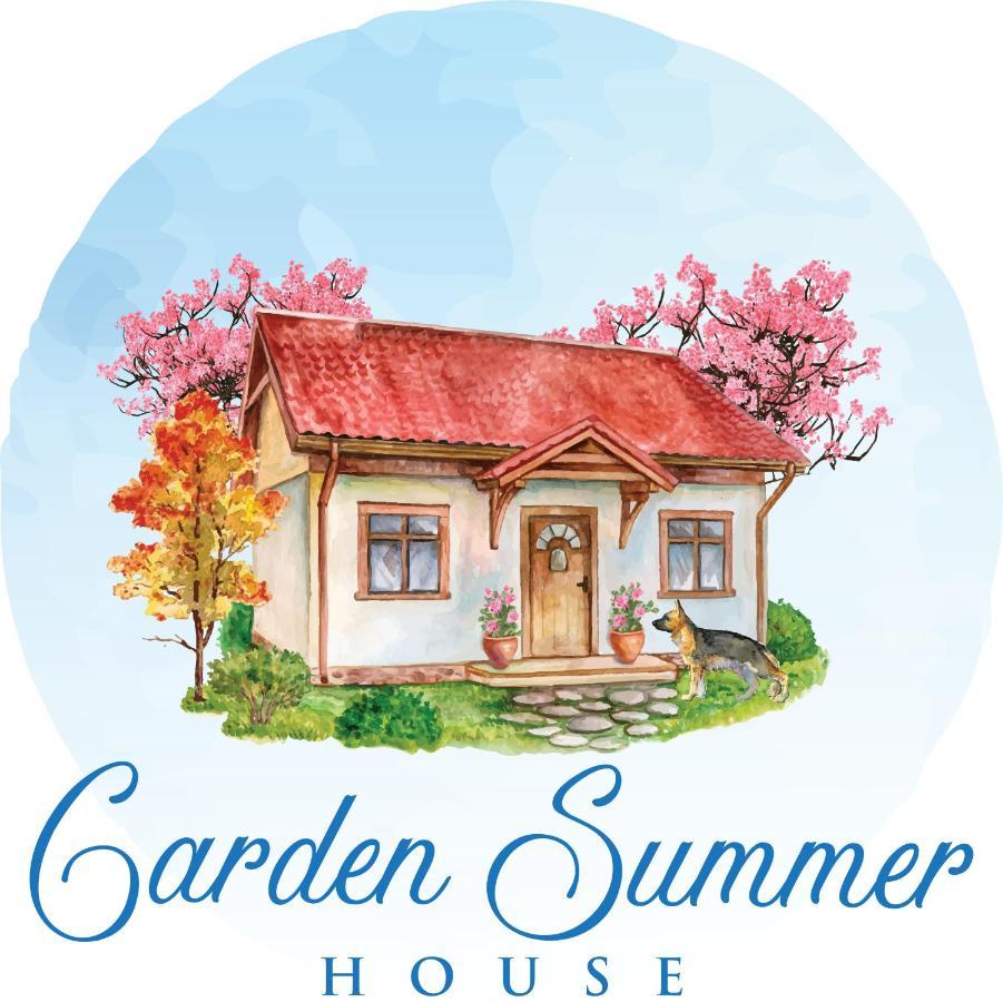 Dom wakacyjny Garden Summer House